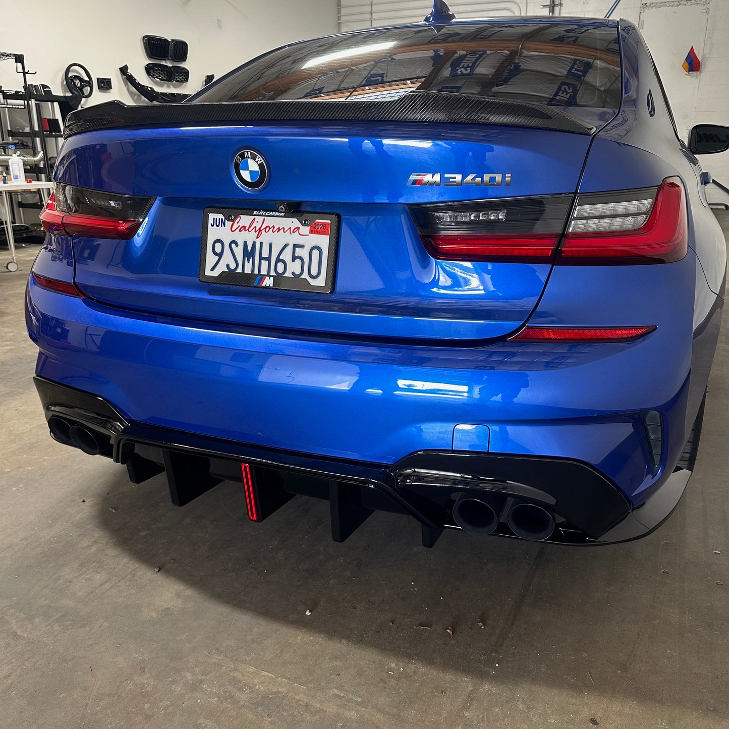GLOSS BLACK F1 STYLE REAR DIFFUSER - 2019-2022 BMW G20 3 SERIES PRE-LCI
