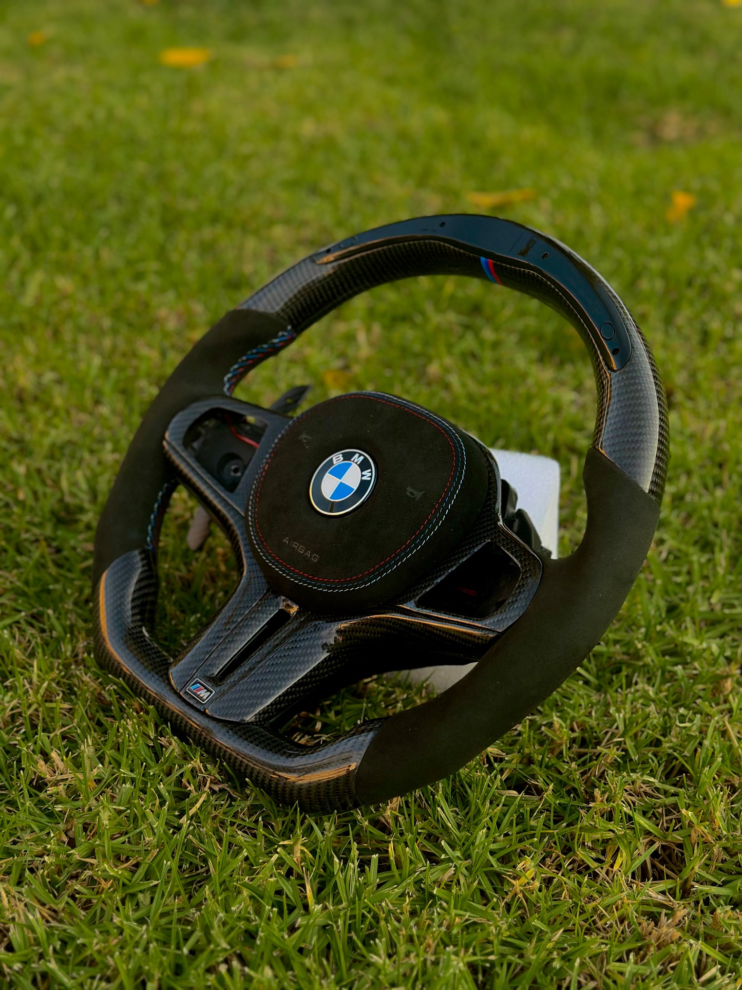 (IN HAND) BMW G-Series Carbon Fiber Steering Wheel