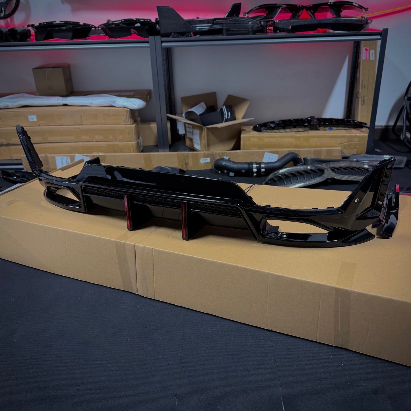 GLOSS BLACK DOUBLE F1 STYLE REAR DIFFUSER - BMW G20 3 SERIES LCI