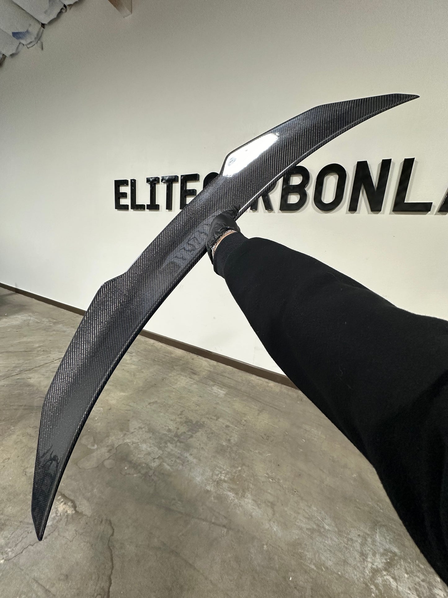 Carbon Fiber Rear Spoiler Wing - BMW G14 8 SERIES