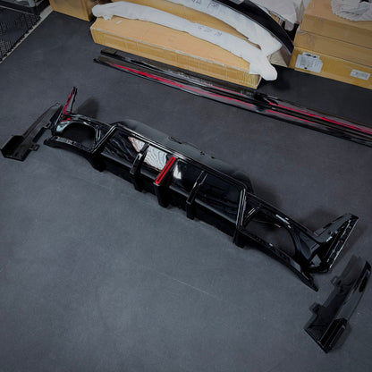 GLOSS BLACK REAR DIFFUSER WITH BRAKE LIGHT - BMW G20 3 SERIES LCI