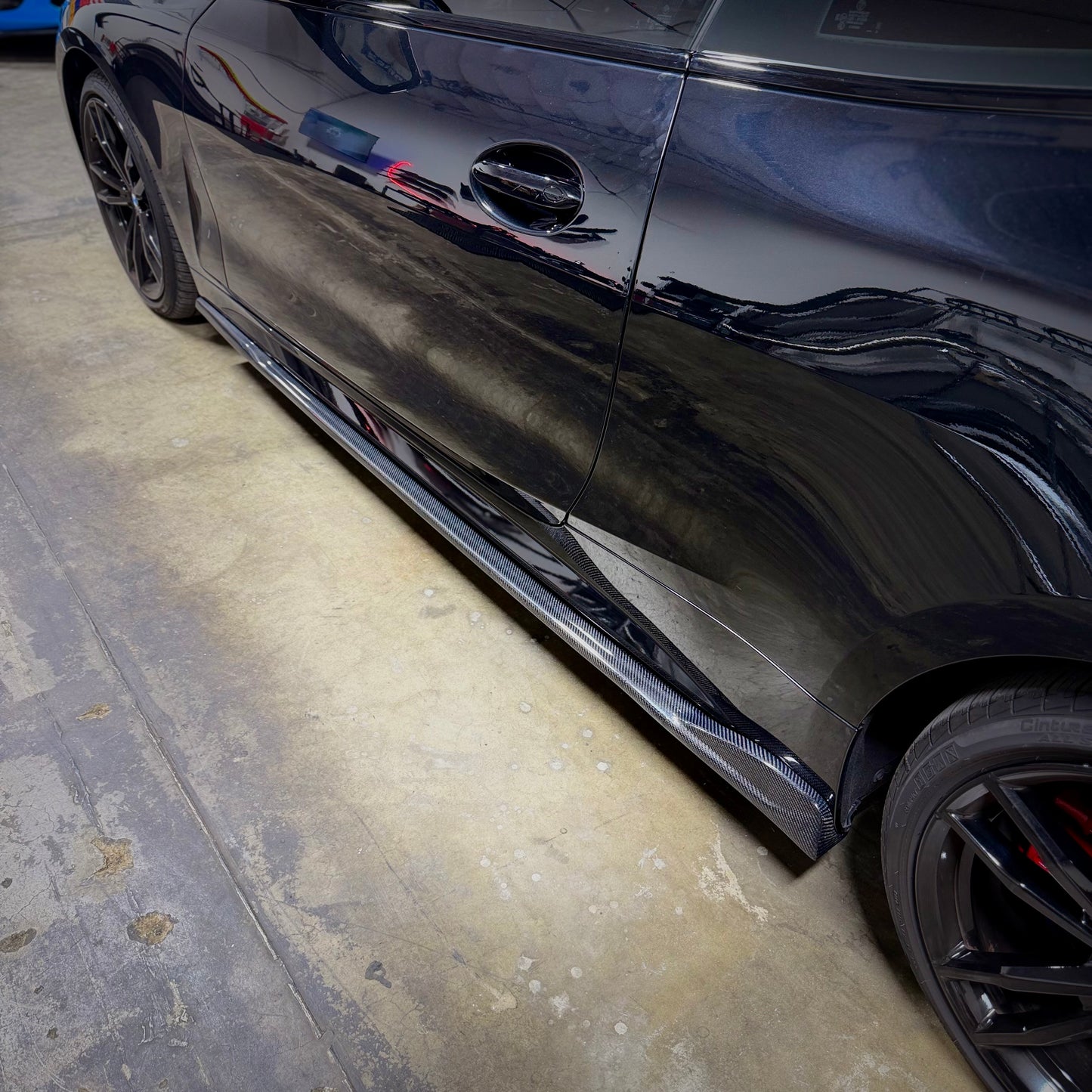 MAX STYLE CARBON FIBER SIDE SKIRTS - BMW G22/G23/G26 4 SERIES