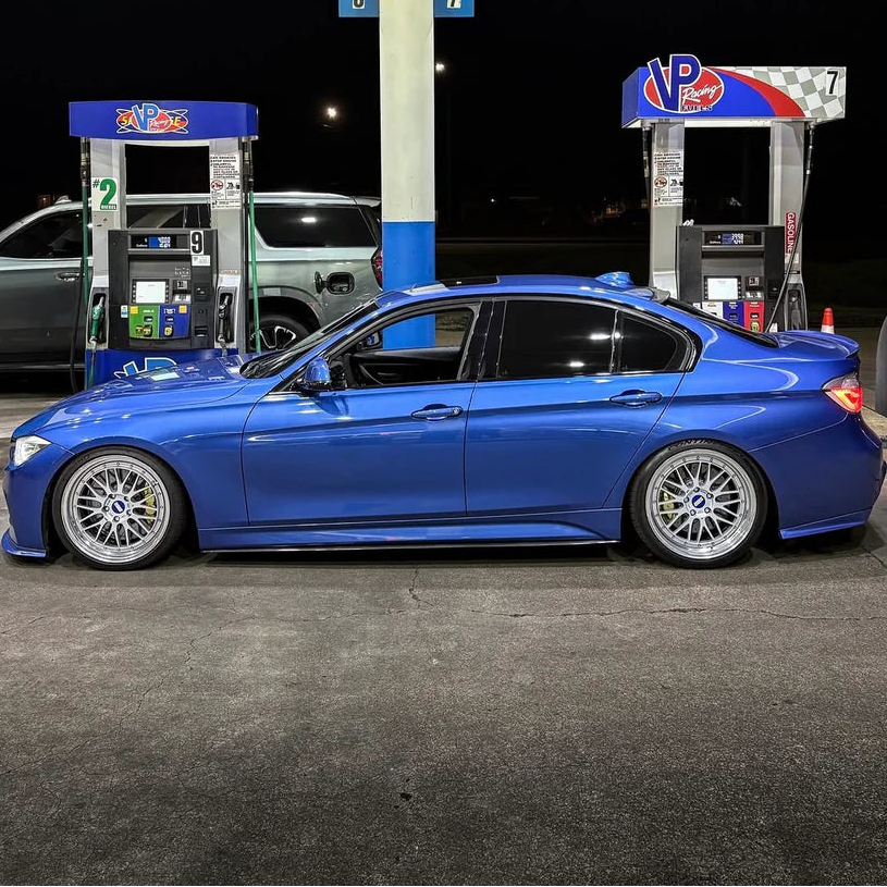 MP STYLE CARBON FIBER SIDE SKIRTS - BMW F30/F31 3 SERIES (2012-2019)