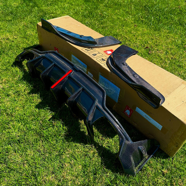BMW G20 CARBON FIBER REAR DIFFUSER WITH BRAKE LIGHT - 2023+ LCI G20